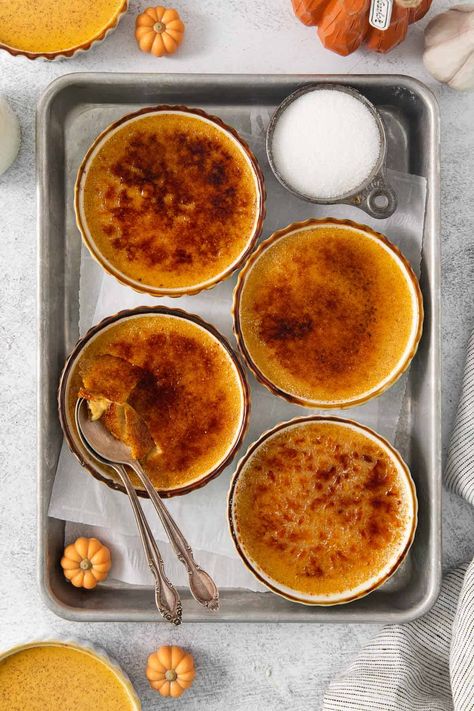 Pumpkin Creme Brulee Fall Desserts Gluten Free, Meaningful Eats, Pumpkin Creme Brulee, Brulee Recipe, Creme Brulee Recipe, Pumpkin Custard, Custard Desserts, Pumpkin Spice Syrup, Caramelized Sugar