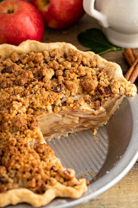 Polish Apple Pie, Dutch Apple Pie Topping, Apple Crumb Pie Recipe, Dutch Apple Pie Recipe, Easy Apple Crumble, Apple Crumb Pie, Best Apples For Baking, Crumb Pie, Apple Crumble Pie