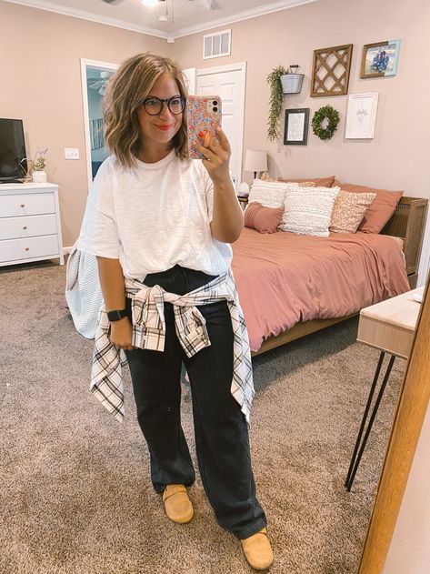 Comfy Teacher Outfits, Comfortable Trendy Outfits, September Halloween, Teacher Attire, Trendy Mom Outfits, Teacher Fits, Cute Teacher Outfits, Secretary Outfits, Friday Fashion