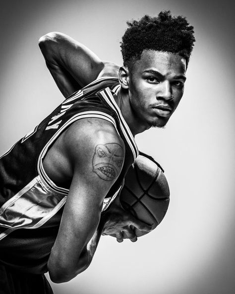 Senior Basketball Photography, Basketball Court Photoshoot, Basketball Portraits, Shooting Basketball, Basketball Pictures Poses, Sports Poses, Basketball Banners, Sport Photoshoot Ideas, Tarrytown New York