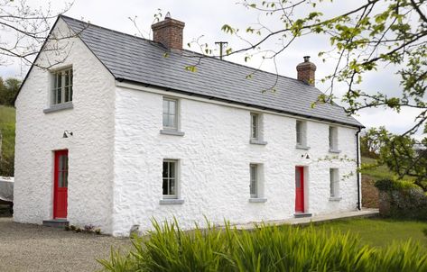 Irish Farmhouse Exterior, Irish Cottage Extension, Irish Farmhouse Renovation, Irish Cottage Renovation, Farmhouse Extension, Studio Exterior, Irish House Plans, Scottish Cottage, Irish Farmhouse