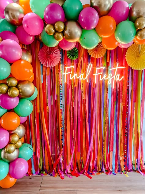 Coachella Theme, Coachella Party, Scottsdale Bachelorette, Fiesta Theme Party, Mexican Party Theme, Fiesta Theme, Birthday Party Theme Decorations, Mexican Party, Tropical Party