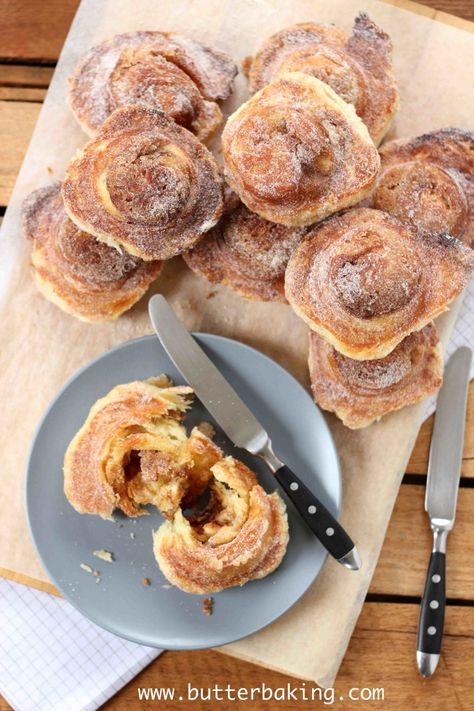 Tartine's Morning Buns | Butter Baking  #Tartine Bakery #buns #breakfast Morning Bun Recipe, Bakery Buns, Tartine Bakery, Morning Buns, Morning Bun, Breakfast Sweets, Cheese Burger, Breakfast Pastries, Sweet Rolls