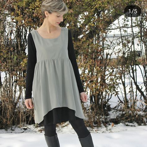 A take on Metamorphic Dres from Sew Liberated. Metamorphic Dress, Diy Tunic, Lagenlook Patterns, Sew Liberated, Math Tutorials, Fabric Inspiration, Winter Break, Sewing Clothes, Style Board