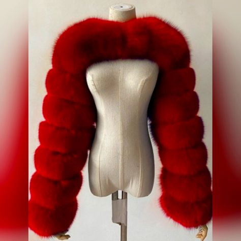 This Round Neck Faux Fur Coat Is A Must Have Item! With High Quality And Textured Faux Fur, Nice Fit. Good Quality Soft Wear Gives You A Comfortable Feeling. Faux Fox Fur Coat, Short Faux Fur Coat, Faux Fur Shrug, Fur Shrug, Womens Faux Fur Coat, Winter Fur Coats, Fur Shawl, Office Fashion Women, Fur Coats Women