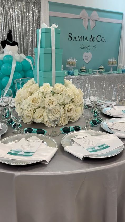 So ChiC Event Design on Reels | theonlymikeq · Beyoncé - Alien Superstar (MikeQ & DJ Fade Remix) Sweet 16 Tiffany Blue Theme, Tiffany And Co Dinner Party, Tiffany & Co Wedding Theme, Tiffany Co Party Ideas Sweet 16, Tiffany Decorations Party, Tiffany And Co Centerpieces Ideas, Tiffany & Co Theme Party, Tiffany Theme Party Decorations, Tiffany And Co Birthday Party Ideas