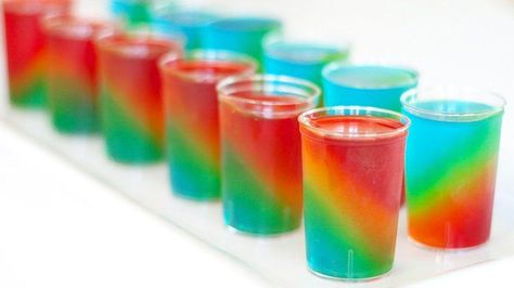 Slanted Rainbow Jelly Shots Rainbow Jello Shots, Alcoholic Recipes, Making Jello Shots, Best Jello Shots, Christmas Bachelorette, How To Make Jello, Rainbow Jello, Jello Cups, Jelly Shots