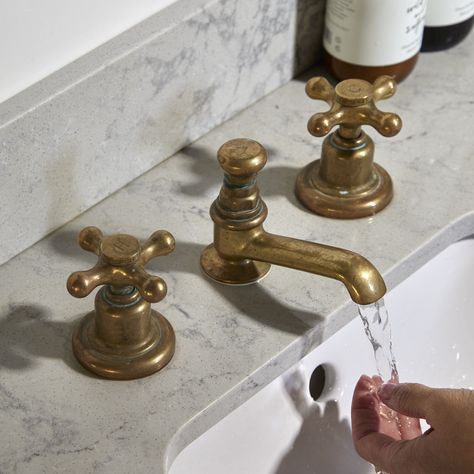 A 3 hole solid brass deck-mounted tap with handles. BT17 is a new take on the traditional 3 hole deck-mounted basin tap. The design is inspired by a rich heritage of practicality and style, with timeless handles as standard and a curved tap top. The spout measures 9cm so is best suited to a smaller basin. For Ceramic handles B&W, kindly specify your preference by indicating either Black or White in the order notes. Not available. We use standard 'British Standard Pipe' thread sizes used througho Kitchen Pillar, Brass Taps, Ceramic Handles, Small Basin, Brass Interior, Brass Tap, Shower Columns, Bath Sinks, Shower Rail