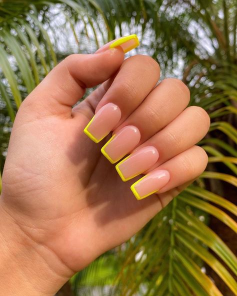 Cute Short Polygel Nails, Short Polygel Nails Design, Short Polygel Nail Ideas, Short Polygel Nails, Bright Summer Acrylic Nails, Polygel Nail, Nail Tutorial Videos, Poly Gel, Simple Acrylic