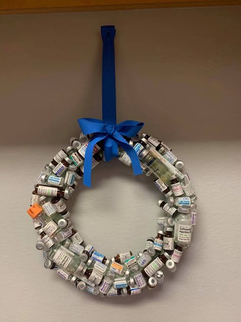 Vials Wreath, Christmas Decor Ideas For Laboratory, Vials Christmas Decor, Medical Wreath Ideas, Pharmacy Wreath Ideas, Pill Bottle Wreath, Medicine Vial Crafts, Medical Office Christmas Tree, Nursing Station Christmas Decorations