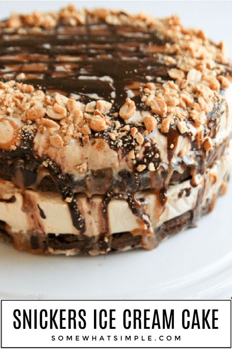 Ice Cream Cake Diy, Homemade Snickers Ice Cream, Snickers Ice Cream Cake, Best Ice Cream Cake, Diy Ice Cream Cake, Ice Cream Dessert Recipe, Brownie Ice Cream Cake, Snickers Ice Cream, Easy Ice Cream Cake