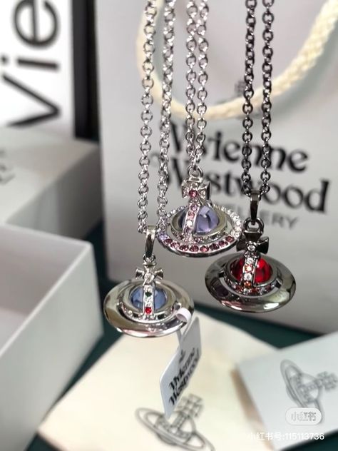 Vivian Westwood Necklaces, Jewellery Vivienne Westwood, Vivienne Westwood Red Orb Necklace, Westwood Vivienne Necklace, Viven Westwood Jewellery, Vivene Westwood Necklace, Vividness Westwood Necklace, Viviane Westwood Jewelry, Vivviene Weatwood Necklace