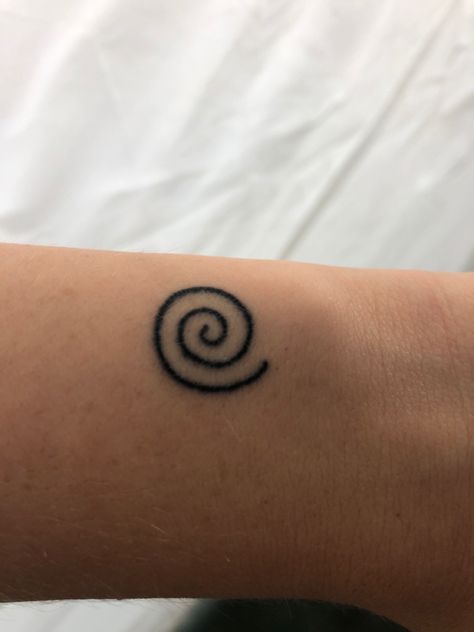 Spiral Tattoos, Stick Poke Tattoo, Handpoke Tattoo, Stick N Poke Tattoo, Poke Tattoo, Dainty Tattoos, Dream Tattoos, Images Esthétiques, Little Tattoos