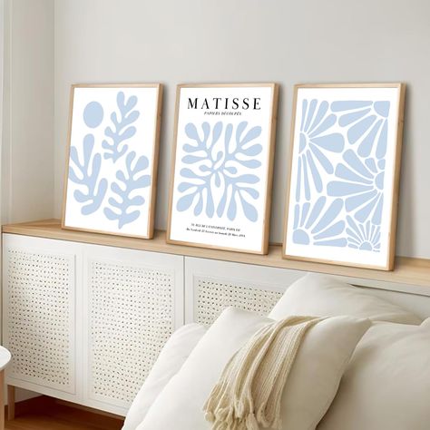 PRICES MAY VARY. Matisse Abstract Flower Wall Art: This set of 3 Henri Matisse poster prints artworks features minimalist lines, light blue flowers, and a white background. The inclusion of natural elements, such as flowers and plants, creates a serene and harmonious aesthetic that adds a touch of artistic elegance to any space. SIZE: Each piece in this boho minimalist floral canvas posters set measures 12x16 inches (30x40 cm). High-Quality Prints: Our set of 3 matisse blue wall art is crafted f Pictures For Room, Blue Matisse, Surf Room Decor, Matisse Abstract, Surf Room, Wall Decor Aesthetic, Matisse Wall Art, Preppy Wall Art, Wal Art