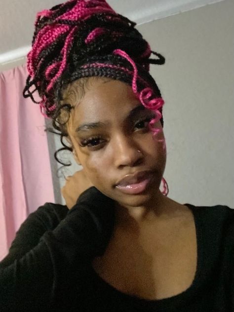 Pink And Black Braids, Braids With Pink, Easy Trendy Hairstyles, Pretty Braids, Box Braids Hairstyles For Black Women, Cute Braided Hairstyles, Braids Hairstyles Pictures, Quick Braided Hairstyles, Cute Box Braids Hairstyles