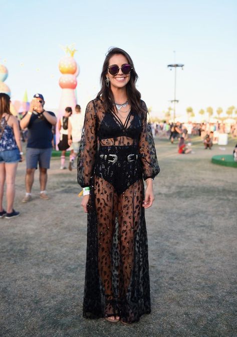 Coachella 2017. Photo: Emma McIntyre/Getty Images Govball Outfits, Coachella Outfit Plus Size, Electro Festival Outfit, Plus Size Festival Outfit, Mode Coachella, Coachella Inspired Outfits, Look Da Festival, Moda Coachella, Coachella Theme