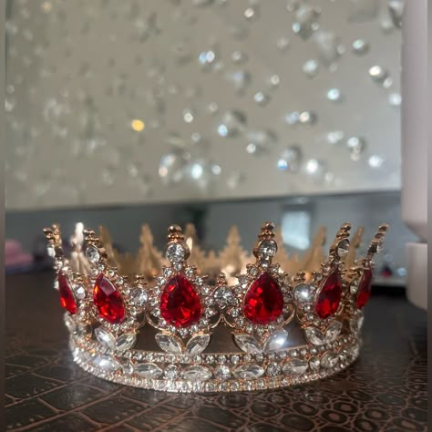 Red And Gold Tiara Red Tiara Crowns, Dark Red Quinceanera Crown, Red And Gold 15 Decorations, Black Red And Gold Quinceanera, Red Quinceanera Crowns, Red And Gold Birthday Theme, Red Crowns For Quinceanera, Red And Gold Tiara, Gold And Red Wedding Theme