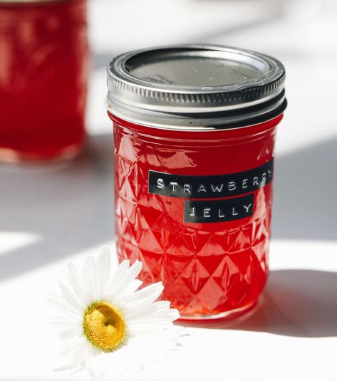 This bright, fruity strawberry jelly is made with fresh strawberries for the most vibrant flavor and color! Water-bath canning method used. Strawberry Jelly Recipe, Homemade Strawberry Jelly, Preserve Strawberries, Strawberry Jelly Recipes, Canning Jam Recipes, Strawberry Crush, Spring Appetizers, Canning Jam, Canning Recipe