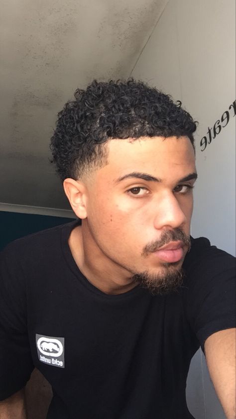 Buzz Cut Curly Hair Men, Curly Lightskins, Short Curly Taper, Taper Buzz Cut, Curly Buzz Cut, Lightskin Haircuts, Taper Fade Curly Hair, Taper Fade, Men Hair