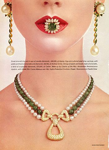 Cartier & Graff (Jewels) 1978 Photo David Montgomery David Montgomery, Jewellery Advertising, 1970s Jewelry, Mode Rihanna, 70s Jewelry, Cartier Necklace, Jewelry Editorial, Walmart Jewelry, Jewelry Photoshoot