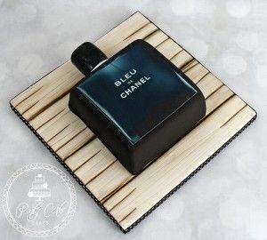 Chanel Aftershave Birthday Cake. - http://pontycarlocakes.com/chanel-aftershave-birthday-cake/ #Birthdaycake, #Cake, #Chanelaftershave, #Pontycarlocakes Perfume Cake For Men, Perfume Cake, Channel Cake, Cake Design For Men, Chanel Cake, The Best Cakes, Fresh Fruit Cake, Baby Gender Reveal Party Decorations, Perfume Chanel