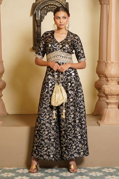 Buy Black Cotton Silk Brocade Woven V Tehzeeb Mughal Garden Jumpsuit For Women by Monk & Mei Online at Aza Fashions. Brocade Jumpsuit, Punjabi Lehenga, Mughal Garden, Brocade Lehenga, High Neck Jumpsuit, Linen Style Fashion, Floral Print Jumpsuit, Jumpsuit For Women, Tarun Tahiliani