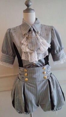 http://shiro-ouji.tumblr.com/post/52104730837 Kodona Fashion, Ouji Fashion, Mode Kawaii, K Fashion, Kawaii Clothes, Steampunk Fashion, Fantasy Fashion, Lolita Dress, Mode Vintage