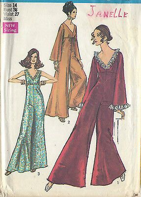 70s Mode, Vintage Clothes Patterns, Bridal Veils And Headpieces, Vintage Vogue Sewing Patterns, Robes Vintage, Vogue Sewing, Vogue Sewing Patterns, Jumpsuit Pattern, Motif Vintage