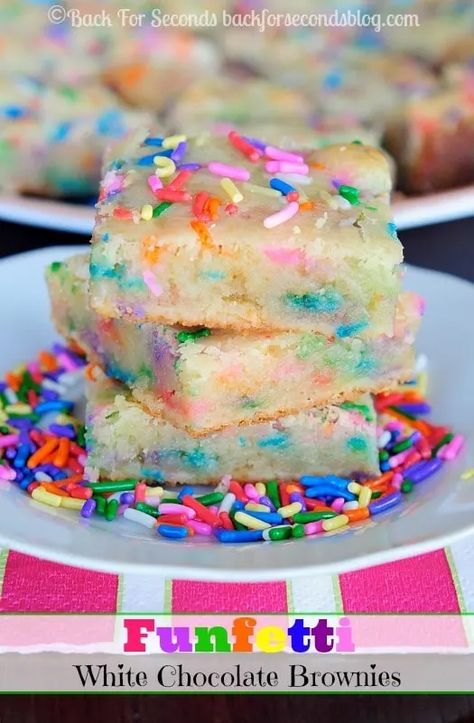 Funfetti White Chocolate Brownies - Back for Seconds Funfetti Edible Cookie Dough, Cake Batter Blondies, Oreo Icebox Cake, White Chocolate Brownies, Edible Cookies, Best Cake, No Bake Bars, Rainbow Sprinkles, Chocolate Baking