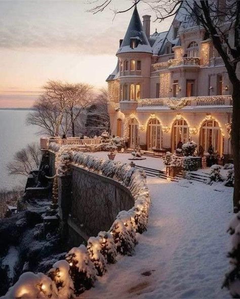 Blocksburg House, Winter Court, Winter House Exterior, Cottage House Interior, Castle Building, Fairytale House, Christmas Dreaming, Mansion Designs, Dream Life House