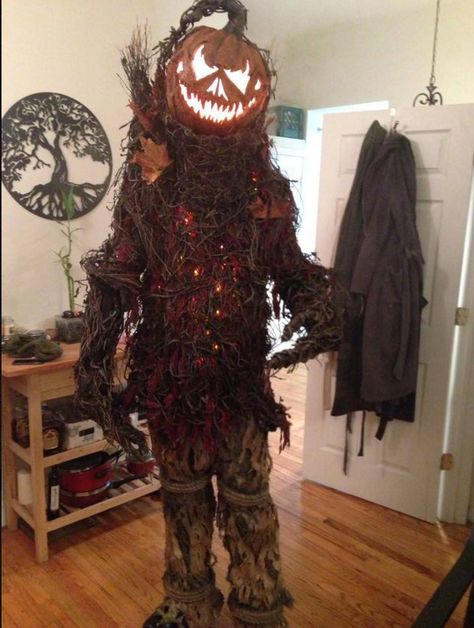 Scary pumpkin costumes Creepy Pumpkin Costume, Pumpkin Scarecrow Costume, Scarecrow Costume Scary, Scary Halloween Costumes For Men, Scary Pumpkin Costume, Evil Scarecrow, Scary Scarecrow Costume, Scarecrow Halloween Costume, Halloween Pumpkin Costume