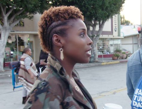 Issa Rae Hairstyles, Style With Braids, Medium Natural Hair Styles, Short Natural Hairstyles, Cute Bun Hairstyles, Top Braid, Issa Rae, Wedding Hairstyles With Veil, Natural Hair Community