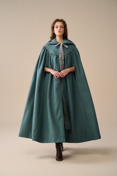 Perfumer 33 | hooded wool cloak Cloak Outfits For Women, Fantasy Winter Clothes, Cloak Designs, Witch Poses, Cloak Sewing Pattern, Victorian Cloak, Fantasy Cloak, Hooded Cape Pattern, Royal Cloak