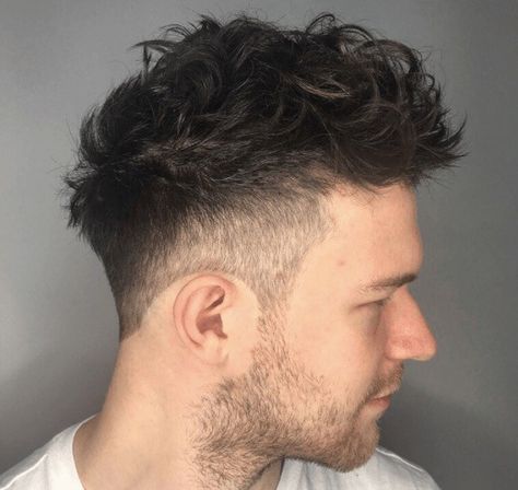 Men With Round Faces, Mens Hairstyles Round Face, Haircuts For Round Face Shape, Round Face Men, Men Haircut Curly Hair, Mens Hairstyles Thick Hair, Beard Style, Men's Haircuts, Men Haircut Styles