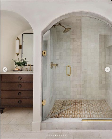 Shower Tile Ideas Walk In Master Modern, Franklin House, Spanish Bathroom, Spanish Revival Home, Marble Tile Bathroom, Remodeling Bathroom, Aesthetic Dream, Workout Room, Primary Bath