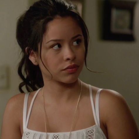 Cierra Ramirez Icons, Good Trouble Mariana, Mariana The Fosters, The Fosters Mariana, Cierra Ramirez Aesthetic, Mariana Adams Foster, Mariana Foster, Sara Foster, Cierra Ramirez