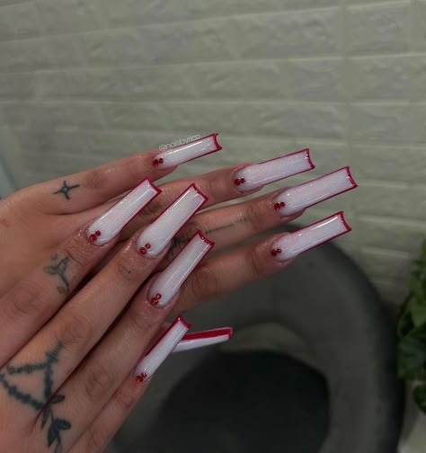 White Nails W Red Bottoms, Long Nails Inspiration White, White Nail With Red Design, Cute Long Acrylic Nails Ideas Red, Long White Nail Ideas, White French Tip With Red Bottoms, Long Red Acrylics, White Nails Long Design, White And Red Acrylics