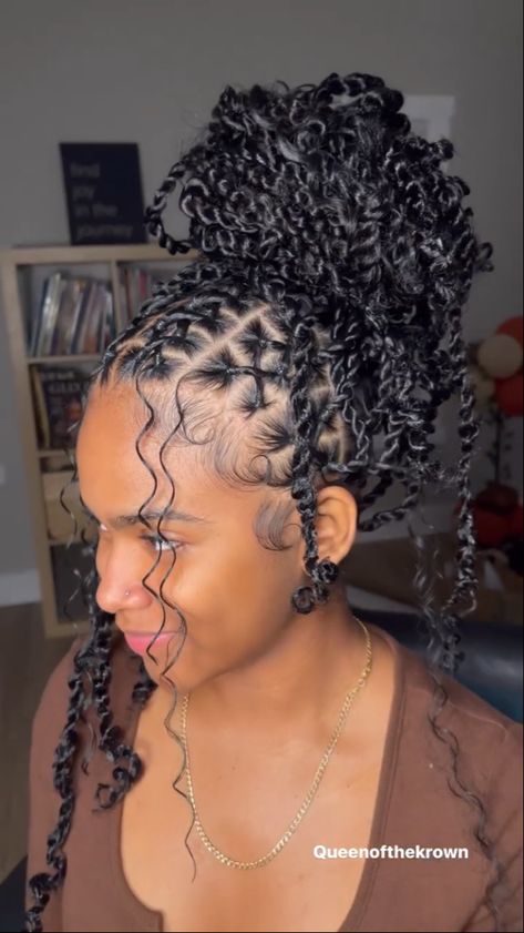 Criss cross passion twists Goddess Braids In A Bun, Cornrow Braid Designs, Birthday Braids, Styling Braids, Bday Hair, Passion Twists, Short Box Braids Hairstyles, Goddess Braids Hairstyles, Quick Natural Hair Styles