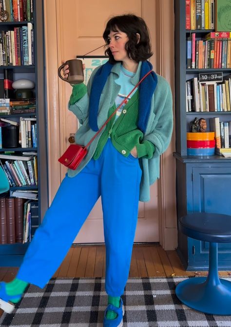 ig homerunballerina Office Fashion Colorful, Corporate Colorful Outfits, Eccentric Street Style, Artsy Colorful Outfits, Mid Rise Wide Leg Jeans Outfit, Funky Art Teacher Outfits, Colorful Mom Outfits, Honey Core Aesthetic Outfits, Quirky Art Teacher Aesthetic