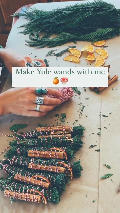 Yule Smudge Sticks Diy, Yule Wands Diy, Yule Craft Ideas, Yule Table Decorations, Winter Solstice Ideas, Yule Decor Ideas, Yule Drawings, Yule Cards Diy, Yule Wishes