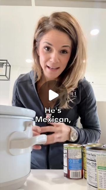 Tara Woodcox on Instagram: "This recipe is SOO GOOD!! Santos and I both love this one!  #foryou #foryoupage #fyp #fy #yummy #yum #recipe #recipes #easy #easyrecipe #crockpot #crockpotmeals #simple #cooking #cook #explore #explorepage #instadaily #instagood #mom #moms #momlife" Comfy Dinner Recipes, Tara Woodcox Recipes, Sunday Easy Dinner Ideas, Appetizer Crockpot Recipes, Easy Supper Ideas Quick Healthy Recipes, Easy Big Family Dinner Ideas, Healthy Crockpot Recipes Low Carb, Popular Recipes For Dinner, Crockpot Video Recipes