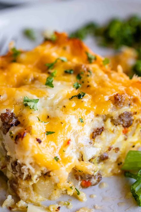 Easy Breakfast Casserole Sausage, Best Breakfast Casserole, Cheesy Eggs, Overnight Breakfast Casserole, Overnight Breakfast, Food Charlatan, Breakfast Casserole Easy, Breakfast Casserole Sausage, Sausage And Egg