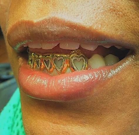 Teeth Jewels, Girl Grillz, Bottom Grillz, Teeth Gems, Grillz Teeth, Gold Grill, Smile For Me, Diamond Teeth, Gold Grillz