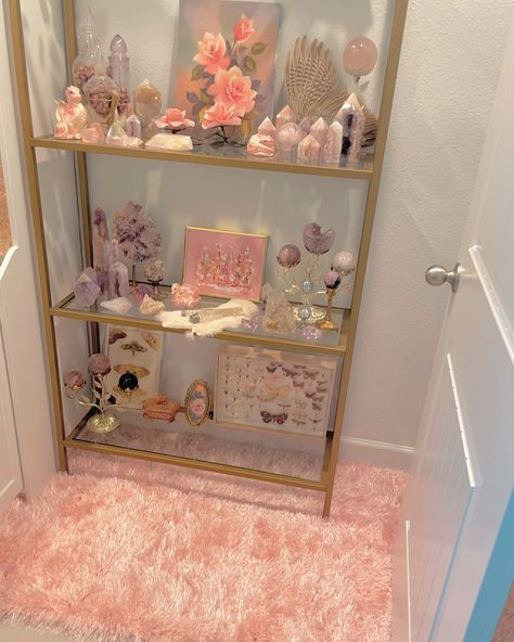 Goddess Bedroom Ideas, Pink Spiritual Aesthetic Room, Pastel Witch Bedroom, Pink Meditation Room, Pink Witchy Bedroom, Crystal Shelf Ideas, Pink Witch Bedroom, Aphrodite Cabin Interior, Girly Witch Aesthetic