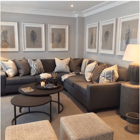 Corner sectional with large art, design by Sophie Paterson, photo by Ray Main Gray Sofa Living, Grey And Brown Living Room, Sofa Kulit, Brown Sofa Living Room, Grey Walls Living Room, Leather Couches Living Room, Grey Sofa Living Room, Brown Couch Living Room, Brown Living Room Decor