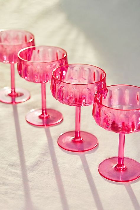 Cute Champagne Glasses, Plastic Cocktail Glasses, Cute Martini Glasses, Hot Pink Tablescape, Cute Cocktail Glasses, Pink Party Decor, Acrylic Items, Cute Wine Glasses, Colorful Glassware