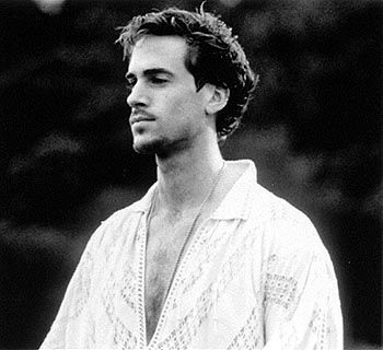 Joseph Fiennes as Robert Dudley, Earl of Leicester in Elizabeth --a fantasy for sure... Joseph Fiennes Shakespeare, Twelfth Night Shakespeare, Macbeth 2015 Poster, Joseph Cotten Actor, Joseph Tomanek Fire Dance, Elizabeth 1998, Joseph Fiennes, Shakespeare In Love, Ideal Man