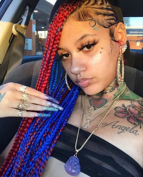 Black Lemonade Braids, Black Lemonade, Colored Box Braids, Lemonade Braids, Black Girls With Tattoos, Dyed Hair Inspiration, Box Braids Styling, Pretty Braided Hairstyles, Hot Hair Styles