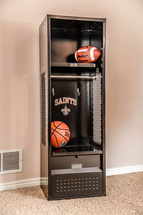 Looking for the ultimate gift for your ultimate NFL fan? Our stadium/sports lockers are perfect! Lockers In Boys Room, Locker Room Bedroom Ideas, Man Cave Chairs, Nfl Bedroom Boys, Teen Football Bedroom, Teen Basketball Bedroom, Boys Sports Themed Bedroom, Teen Boy Football Bedroom, Teen Boy Basketball Bedroom