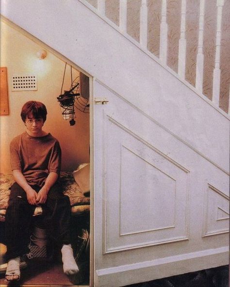 Under The Stairs, Cupboard, Stairs, Harry Potter, Drive, Wall